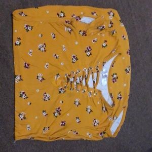 No Boundaries brand, Large (11-13), yellow with floral print and v-neck